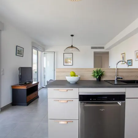 Apartment Rive De By Interhome
